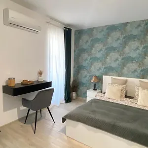 La Vie Est Belle Apartament